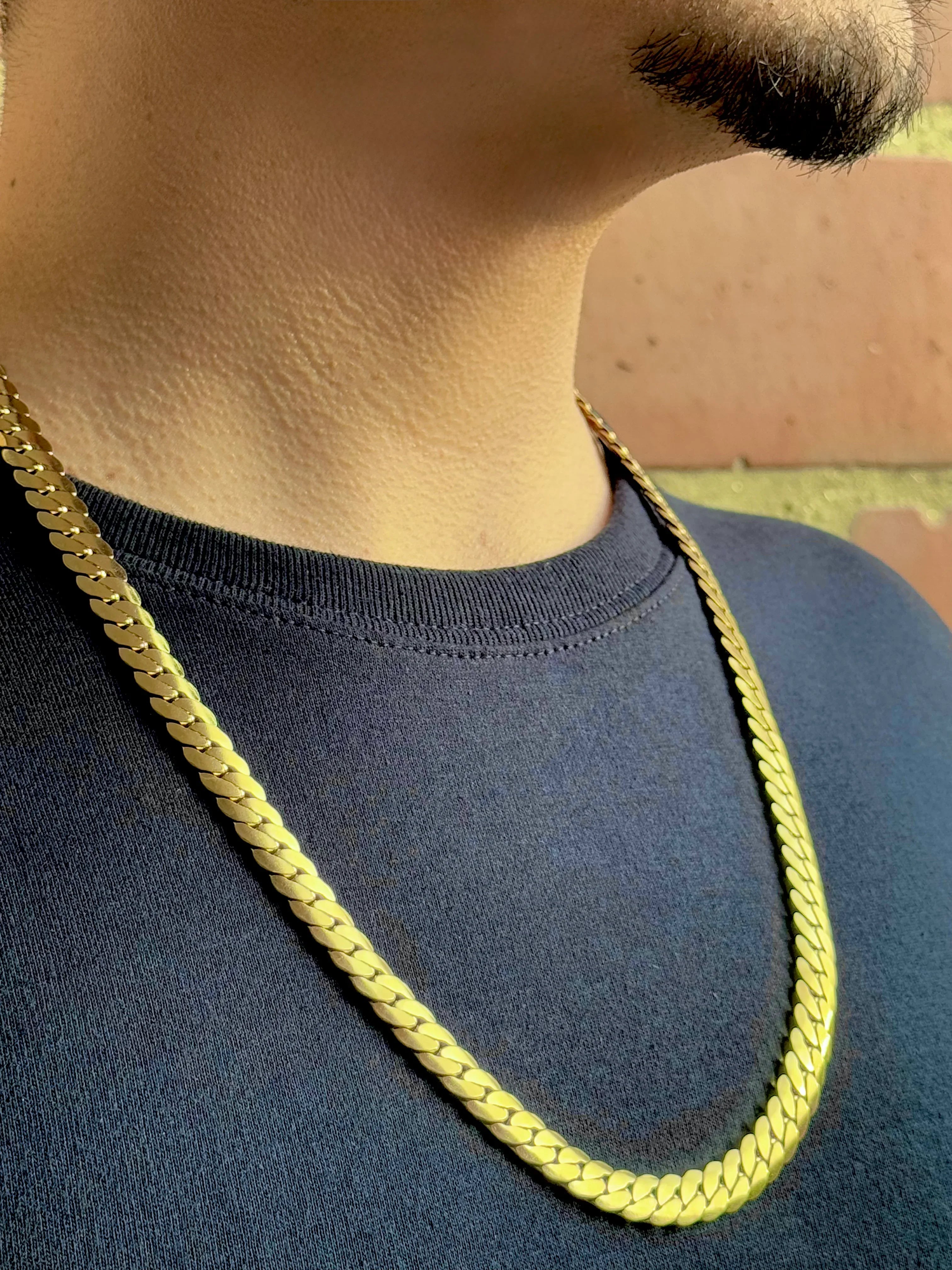 Cadena Colmillo Nocturno Hombre 8.5mm - Oryos Joyeria