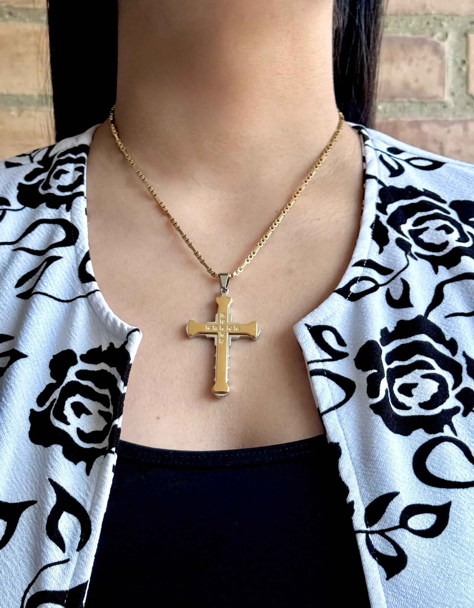 Dije Cruz Cuadros - Oryos Joyeria