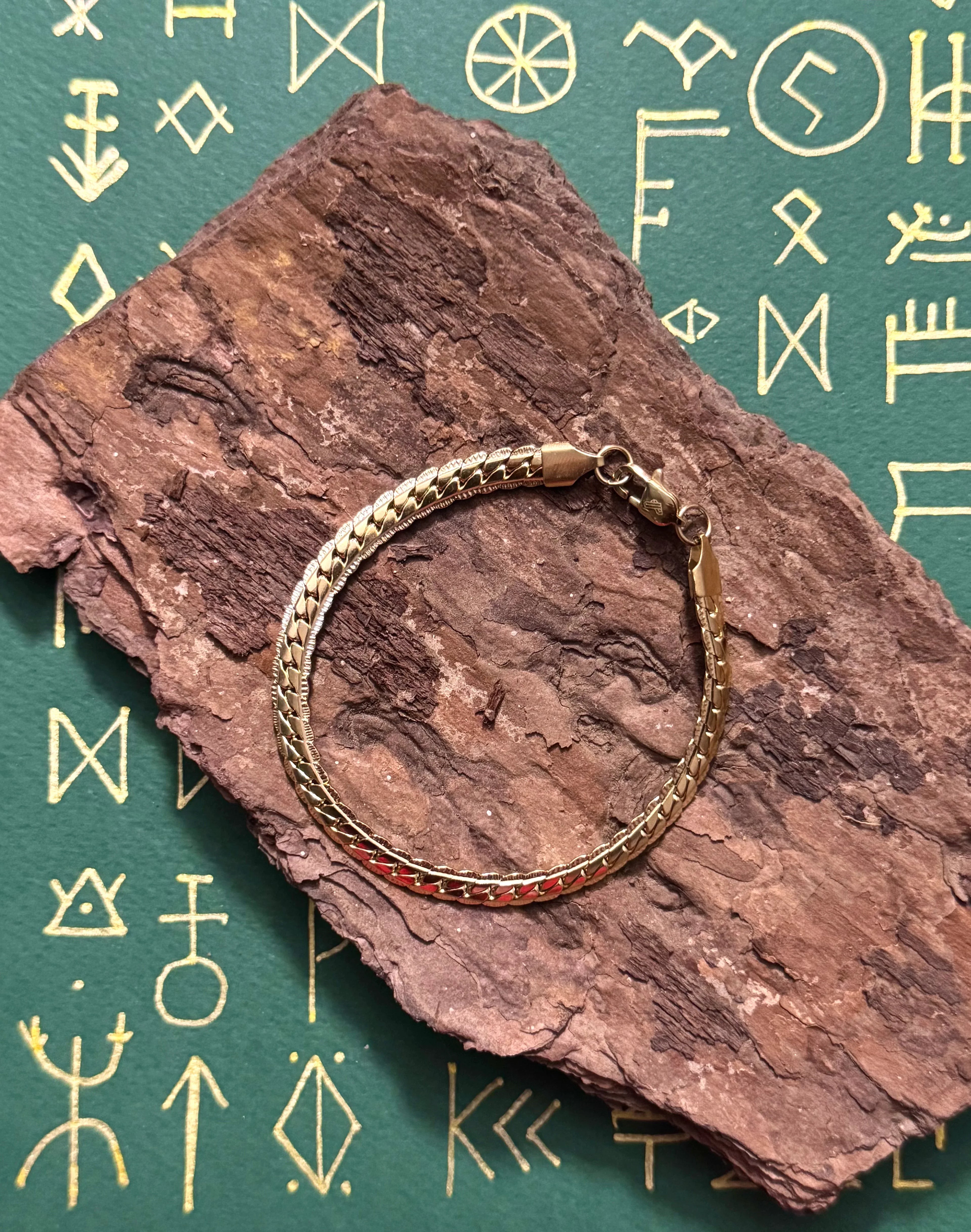 Pulsera Runa Dorada Hombre 6mm - Oryos Joyeria