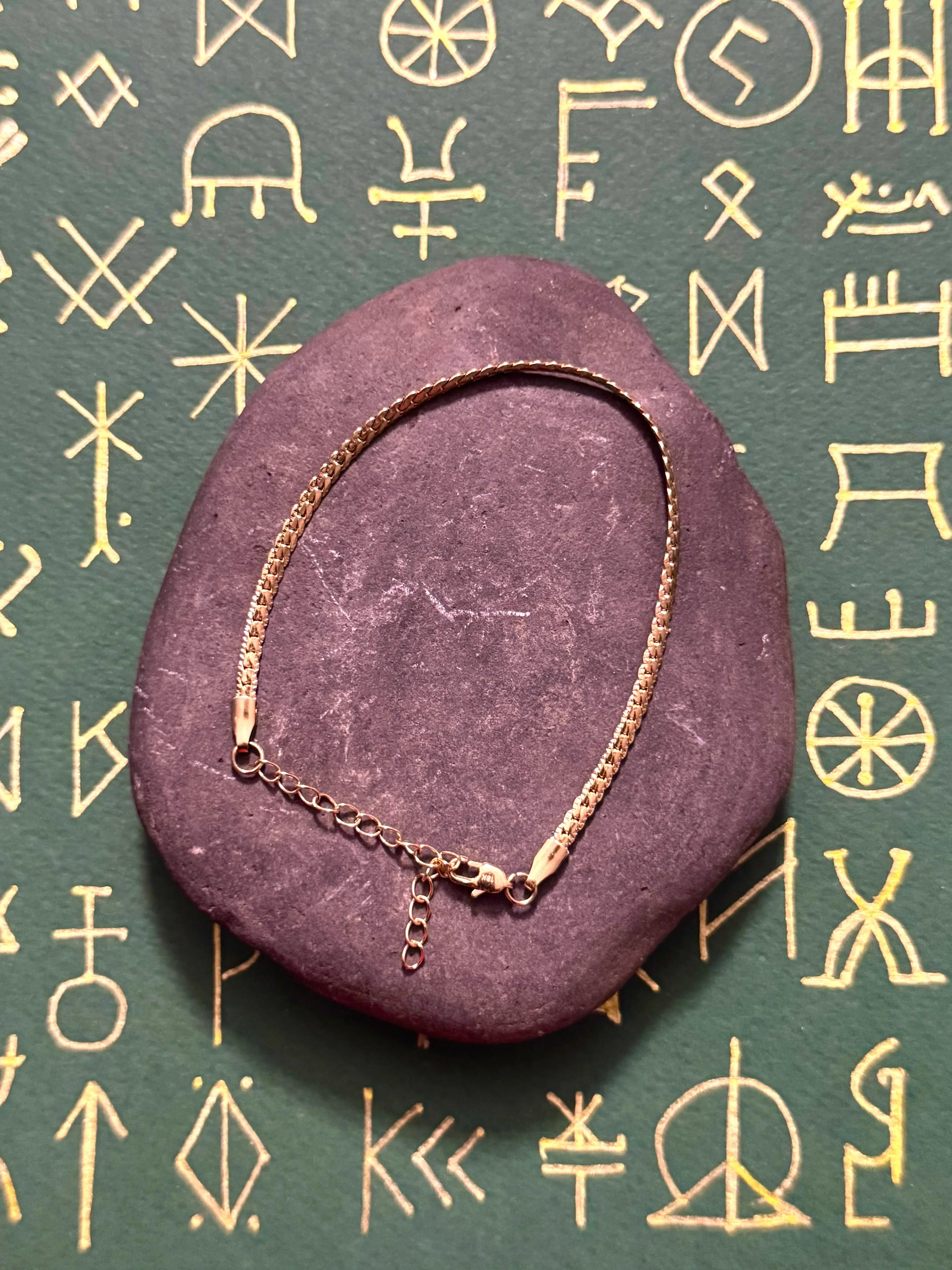 Pulsera Runa Dorada Mujer 3mm - Oryos Joyeria